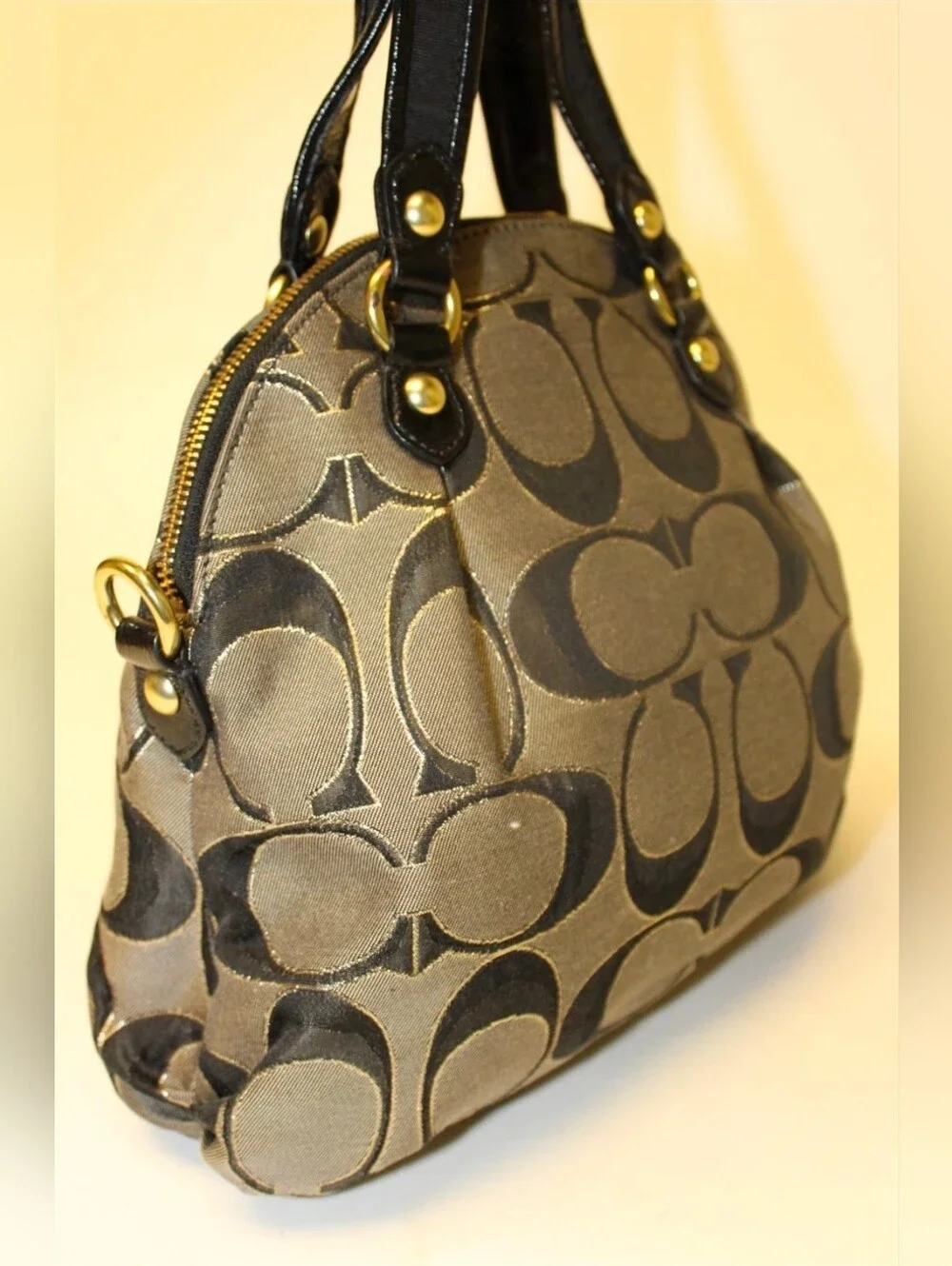 Coach RARE VINTAGE Signature Convertible Bag Gold Hardware amazing Condition